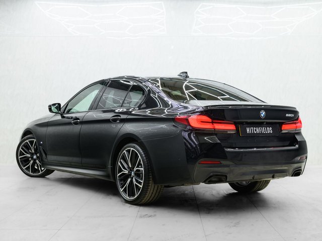 2022 BMW 5 SERIES - Photo 11