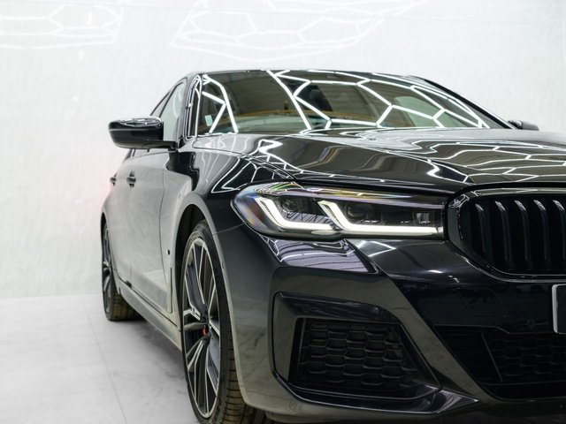 2022 BMW 5 SERIES - Photo 12