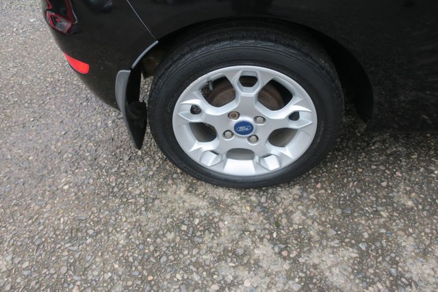 2012 FORD FIESTA - Photo 10