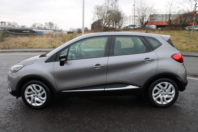 View our RENAULT CAPTUR