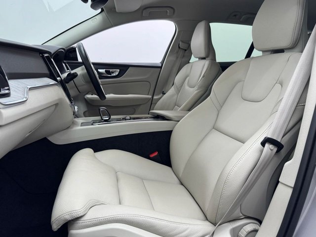 View our VOLVO V60