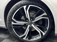 USED 2023 72 VOLVO V60 2.0 B4 MHEV Plus Estate 5dr Petrol Hybrid DCT Auto Euro 6 (s/s) (197 ps) 1 Owner From New / 5 Volvo Services / Reverse Camera / Heated Seats / Heated Steering Wheel / Bluetooth / Sat Nav
