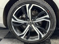 USED 2023 72 VOLVO V60 2.0 B4 MHEV Plus Estate 5dr Petrol Hybrid DCT Auto Euro 6 (s/s) (197 ps) 1 Owner From New / 5 Volvo Services / Reverse Camera / Heated Seats / Heated Steering Wheel / Bluetooth / Sat Nav