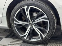 USED 2023 72 VOLVO V60 2.0 B4 MHEV Plus Estate 5dr Petrol Hybrid DCT Auto Euro 6 (s/s) (197 ps) 1 Owner From New / 5 Volvo Services / Reverse Camera / Heated Seats / Heated Steering Wheel / Bluetooth / Sat Nav