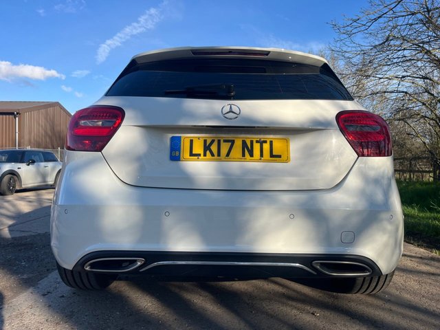 2017 MERCEDES-BENZ A-CLASS 1.6 A160 Sport (Executive) Hatchback 5dr Petrol Manual Euro 6 (s/s) (102 ps) - Photo 11