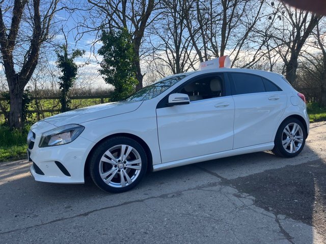 2017 MERCEDES-BENZ A-CLASS 1.6 A160 Sport (Executive) Hatchback 5dr Petrol Manual Euro 6 (s/s) (102 ps) - Photo 8