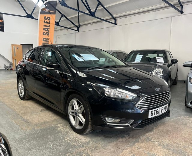 2017 Ford Focus - Photo 4