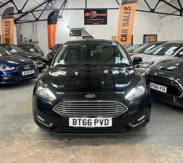 2017 Ford Focus - Photo 6