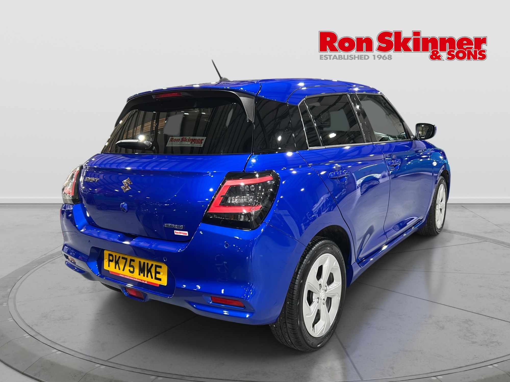USED 2025 75 SUZUKI SWIFT 1.2 MHEV Motion Hatchback 5dr Petrol Hybrid Manual Euro 6 (s/s) (82 ps) 