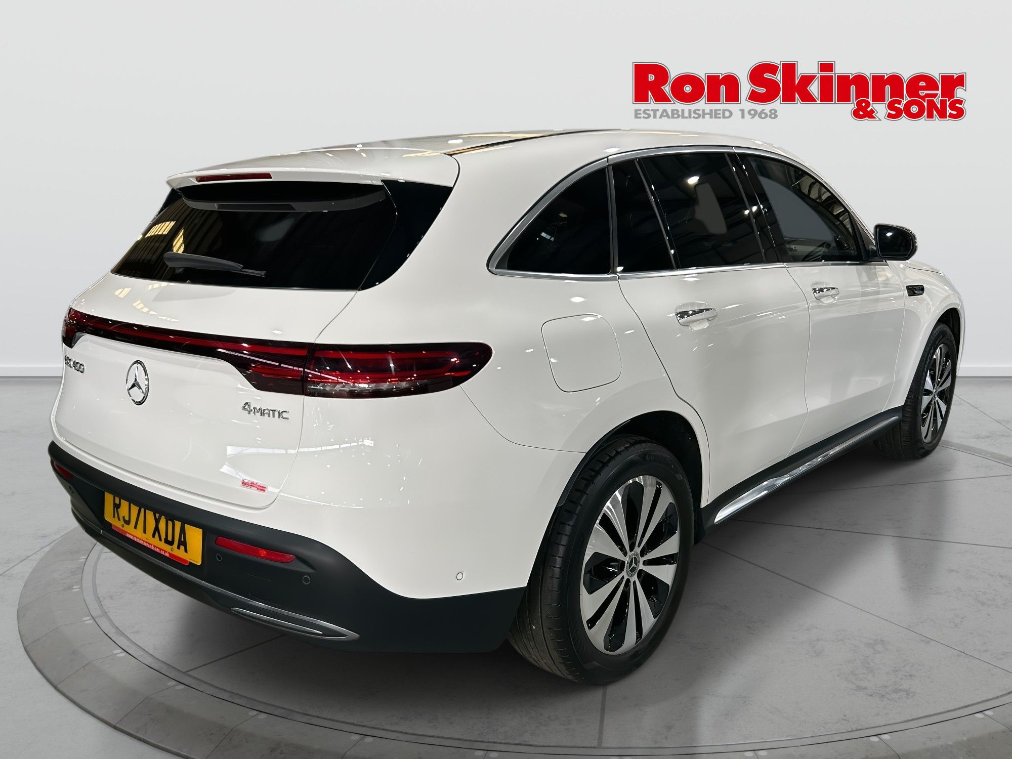 USED 2022 71 MERCEDES-BENZ EQC EQC 400 80kWh Sport SUV 5dr Electric Auto 4MATIC (408 ps) 