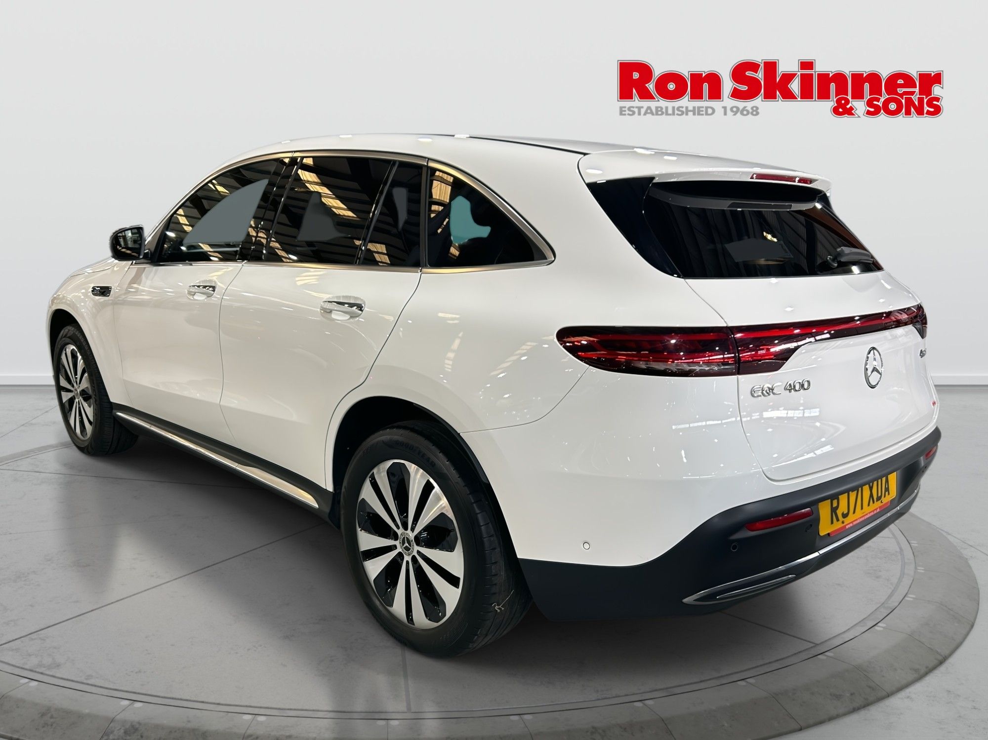 USED 2022 71 MERCEDES-BENZ EQC EQC 400 80kWh Sport SUV 5dr Electric Auto 4MATIC (408 ps) 