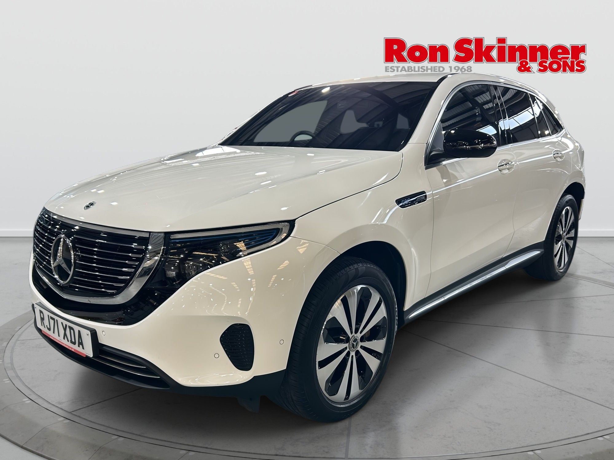 USED 2022 71 MERCEDES-BENZ EQC EQC 400 80kWh Sport SUV 5dr Electric Auto 4MATIC (408 ps) 