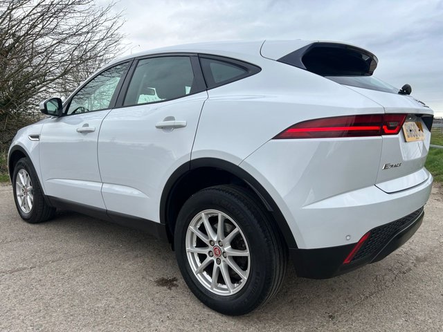 2019 Jaguar E-Pace - Photo 6