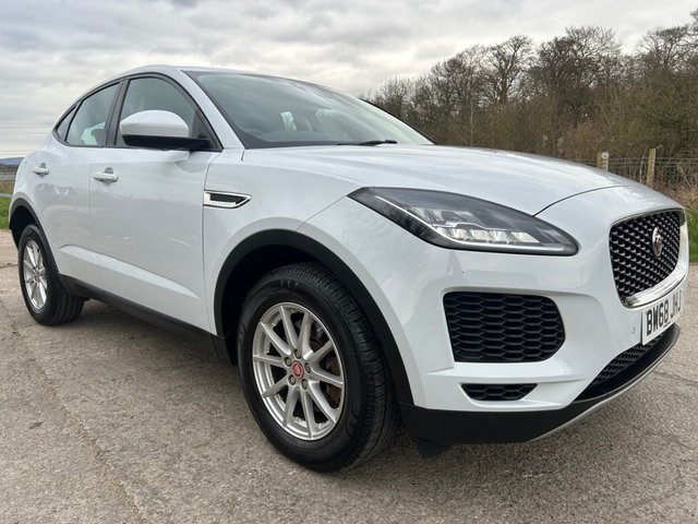 2019 Jaguar E-Pace - Photo 9