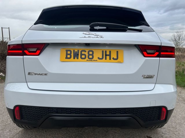 2019 Jaguar E-Pace - Photo 10