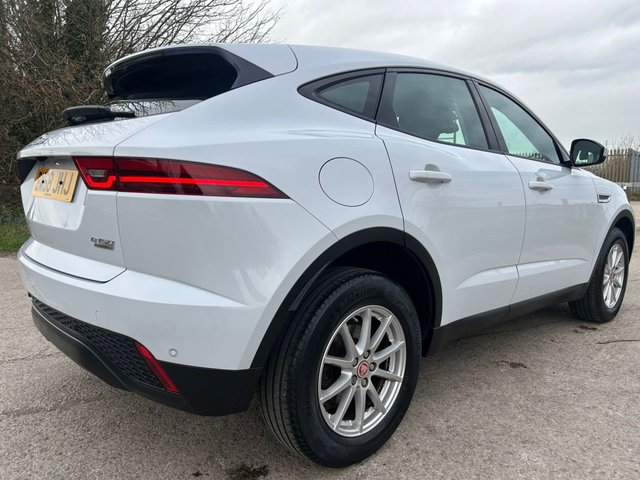 2019 Jaguar E-Pace - Photo 11