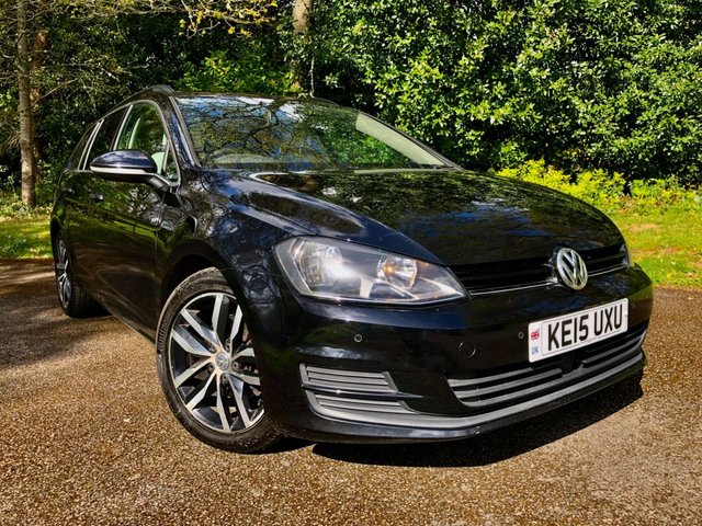 2015 15 Volkswagen Golf 1.4 TSI BlueMotion Tech SE Estate 5dr Petrol DSG Euro 6 (s/s) (125 ps) 2 OWNERS WITH EXCELLENT SERVICE HISTORY X9 SERVICE STAMPS-CAMBELT RENEWED//35 POUND ROAD TAX A YEAR//X11 AIRBAGS//FRONT AND REAR PARK SENSORS///PART EXCHANGE TO CLEAR/////