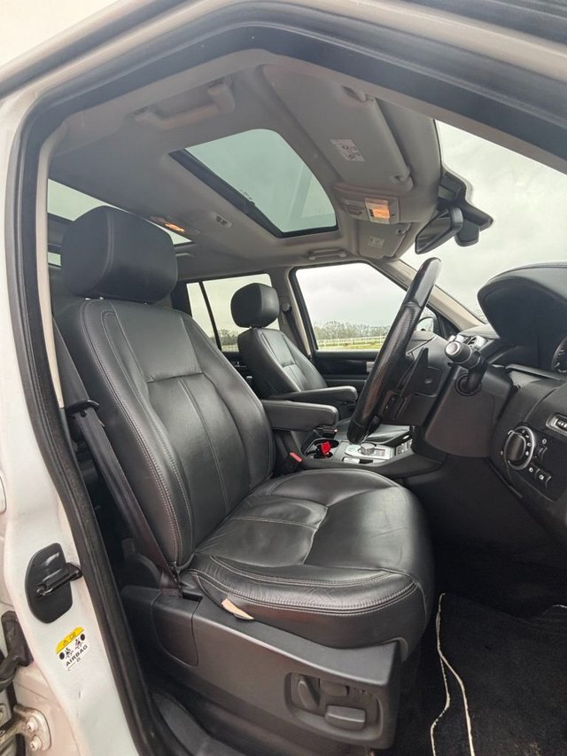 2015 Land Rover DISCOVERY 4 - Photo 8
