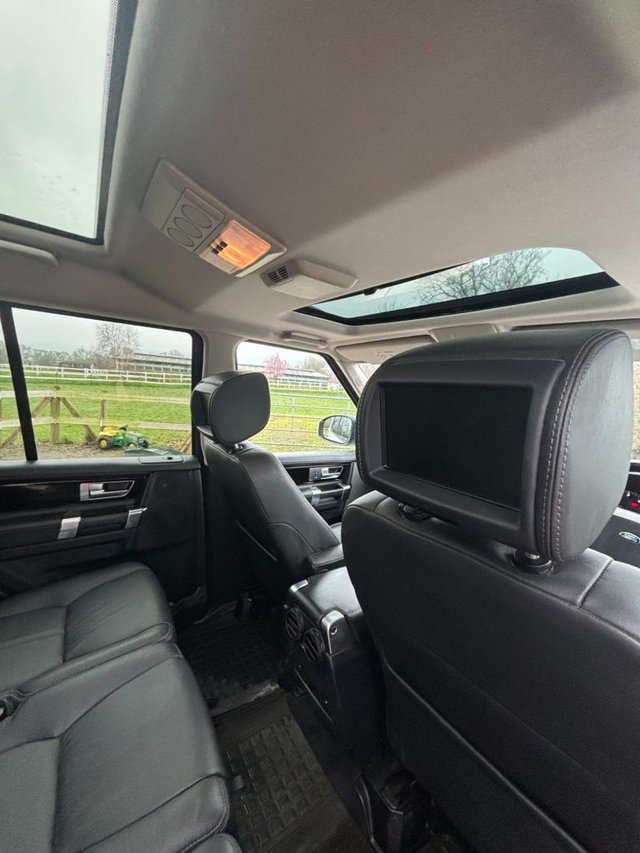 2015 Land Rover DISCOVERY 4 - Photo 11