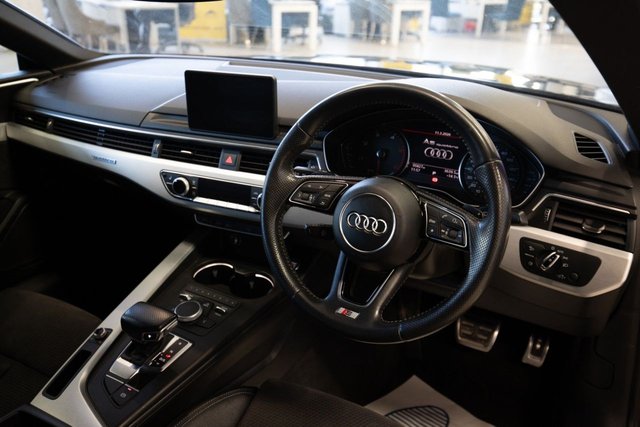 2017 Audi A5 2L S Line 2dr - Photo 2