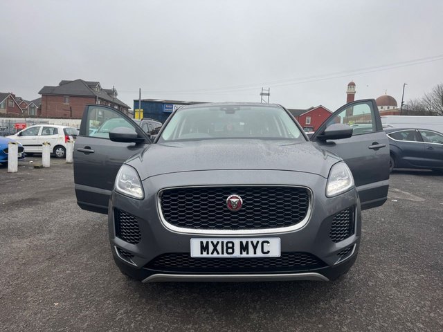 2018 JAGUAR E-PACE - Photo 3