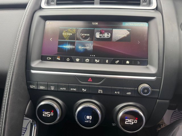 2018 JAGUAR E-PACE - Photo 9