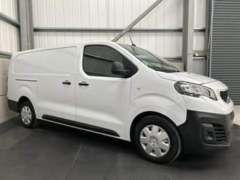 2022 PEUGEOT EXPERT