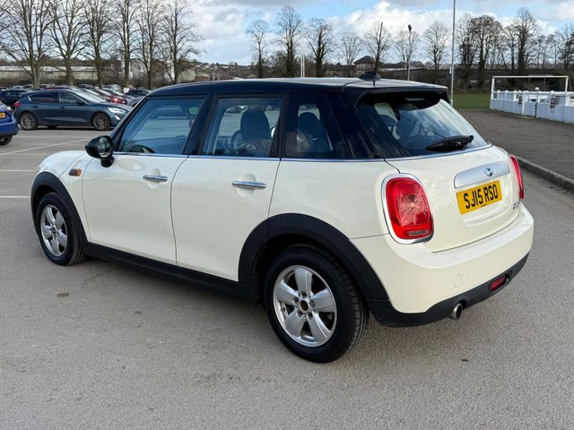 2015 MINI Hatch 1.5L Cooper D 5dr - Photo 2