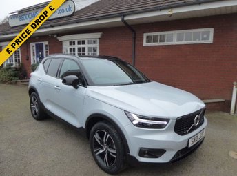 2021 VOLVO XC40