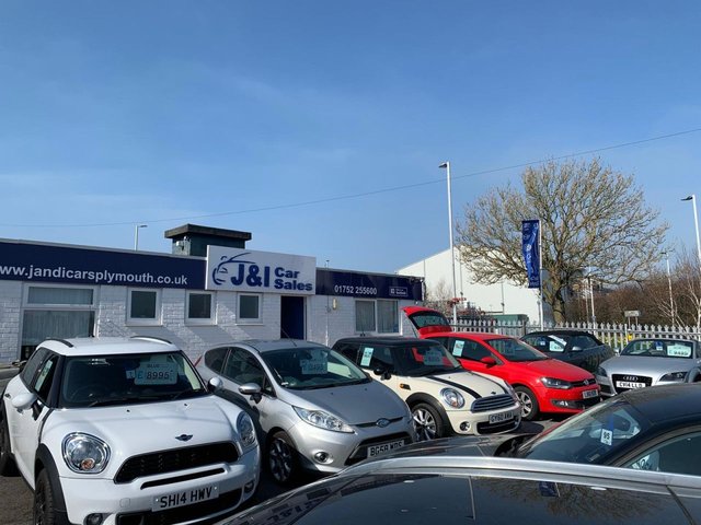 2017 NISSAN QASHQAI 1.2 DIG-T N-Connecta SUV 5dr Petrol Manual Euro 6 (s/s) (115 ps) - Photo 4