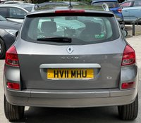 USED 2011 11 RENAULT CLIO 1.2 TCe Dynamique TomTom Sport Tourer 5dr Petrol Manual Euro 5 (100 ps) 3 OWNER GOOD SERVICE HISTORY