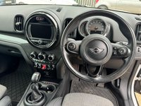 USED 2017 67 MINI COUNTRYMAN 1.5 Cooper SUV 5dr Petrol Auto Euro 6 (s/s) (136 ps) Great Condition * Great Drive * &pound;9k of Extras! Auto
