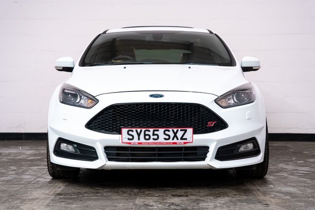 View our FORD FOCUS