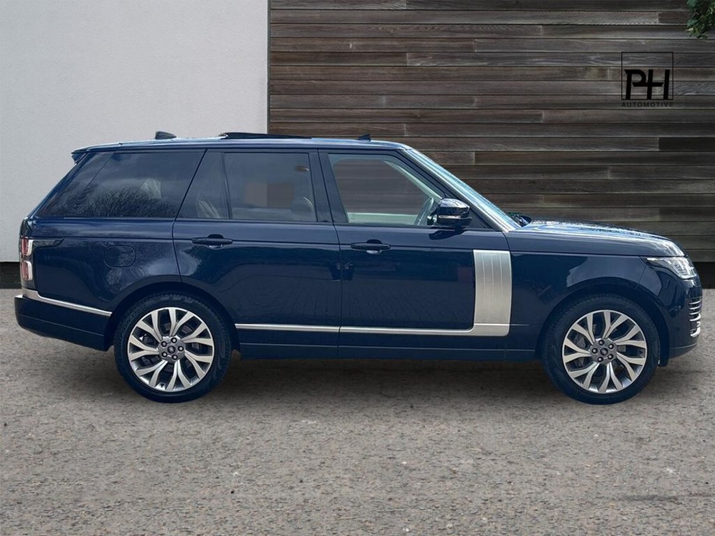 USED 2021 71 LAND ROVER RANGE ROVER 3.0 D300 MHEV Westminster SUV 5dr Diesel Auto 4WD Euro 6 (s/s) (300 ps) SLIDING ROOF|APPLE CARPLAY