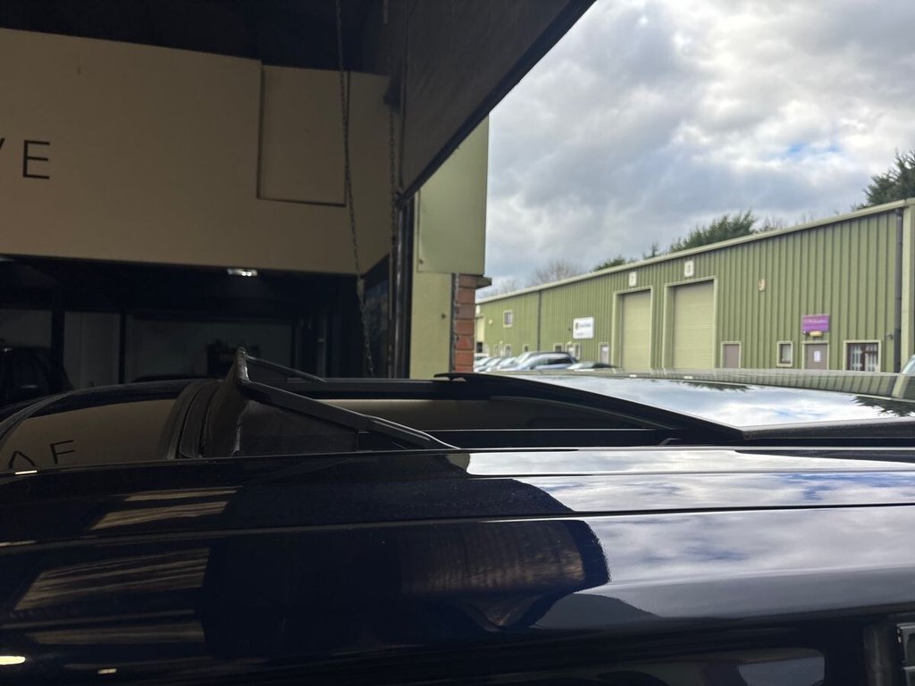 USED 2021 71 LAND ROVER RANGE ROVER 3.0 D300 MHEV Westminster SUV 5dr Diesel Auto 4WD Euro 6 (s/s) (300 ps) SLIDING ROOF|APPLE CARPLAY