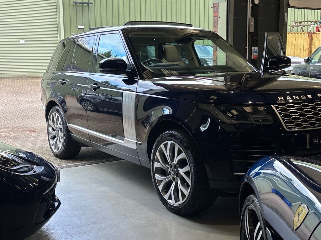 USED 2021 71 LAND ROVER RANGE ROVER 3.0 D300 MHEV Westminster SUV 5dr Diesel Auto 4WD Euro 6 (s/s) (300 ps) SLIDING ROOF|APPLE CARPLAY