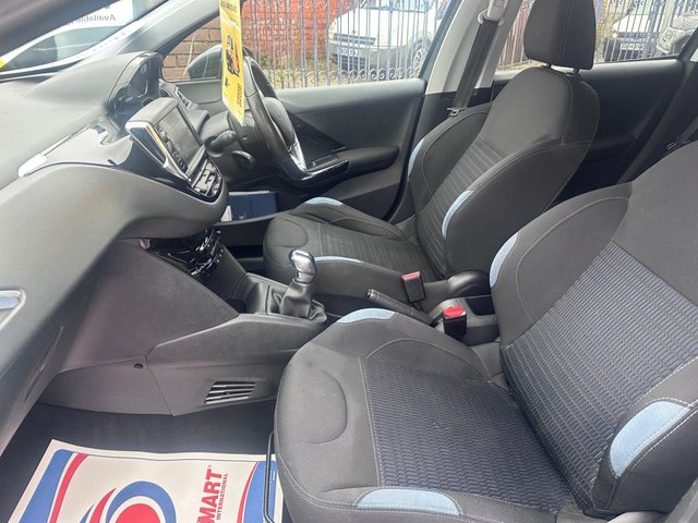 2015 PEUGEOT 208 - Photo 11