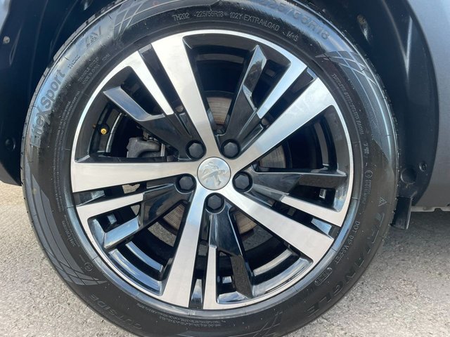 2021 PEUGEOT 3008 - Photo 7