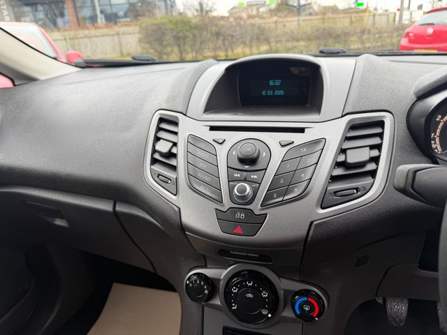 2014 FORD FIESTA 1.25 Studio Hatchback 3dr Petrol Manual Euro 5 (60 ps) - Photo 10