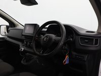 USED 2022 22 RENAULT TRAFIC 2.0 dCi Blue LL30 Business+ Panel Van 5dr Diesel Manual L2 H1 Euro 6 (s/s) (130 ps) PARK SENSORS | APPLE CARPLAY