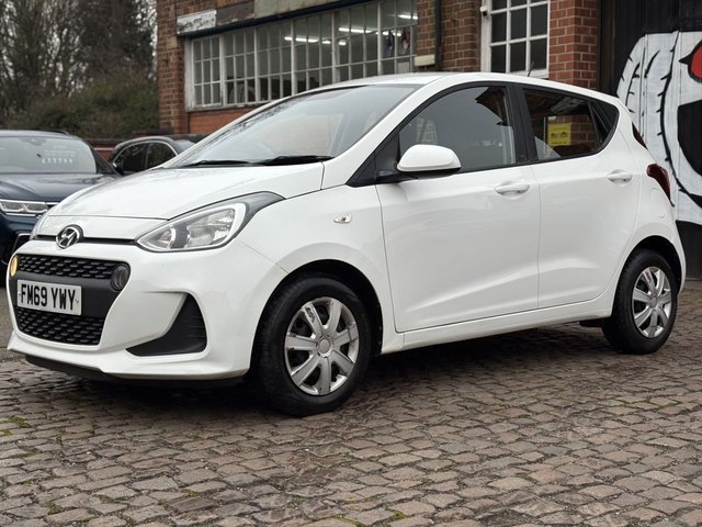 2019 HYUNDAI I10 - Photo 9
