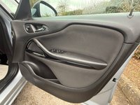 USED 2016 VAUXHALL ZAFIRA TOURER 1.6 CDTi ecoFLEX SRi MPV 5dr Diesel Manual Euro 6 (s/s) (136 ps) 