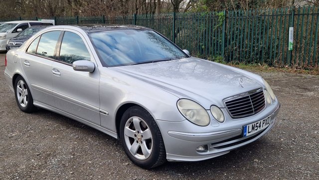 2005 MERCEDES E CLASS 2.7 E270 CDI AVANTGARDE SALOON 4DR DIESEL AUTOMATIC 180 G KM, 177... photo