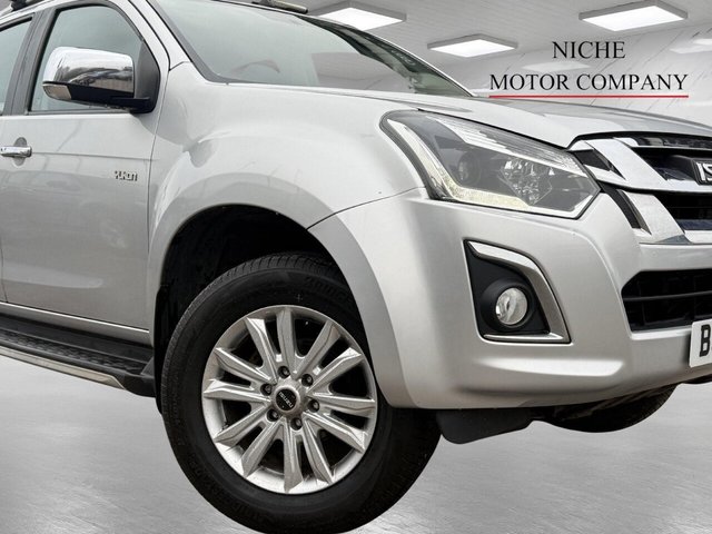 2019 ISUZU D-MAX - Photo 12