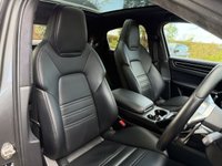 USED 2022 72 PORSCHE CAYENNE 4.0T V8 GTS Coupe 5dr Petrol TiptronicS 4WD Euro 6 (s/s) (460 ps) PDCC,18 WAY ADAPTIVE SPORTS SEATS
