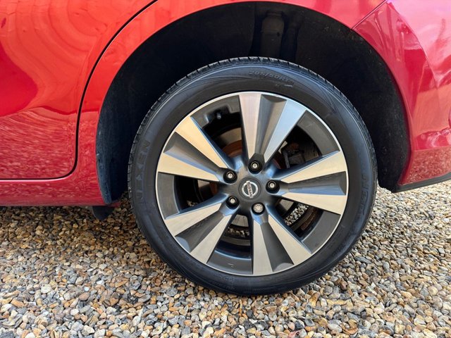 2018 NISSAN PULSAR 1.5 dCi N-Connecta Hatchback 5dr Diesel Manual Euro 6 (s/s) (110 ps) - Photo 9