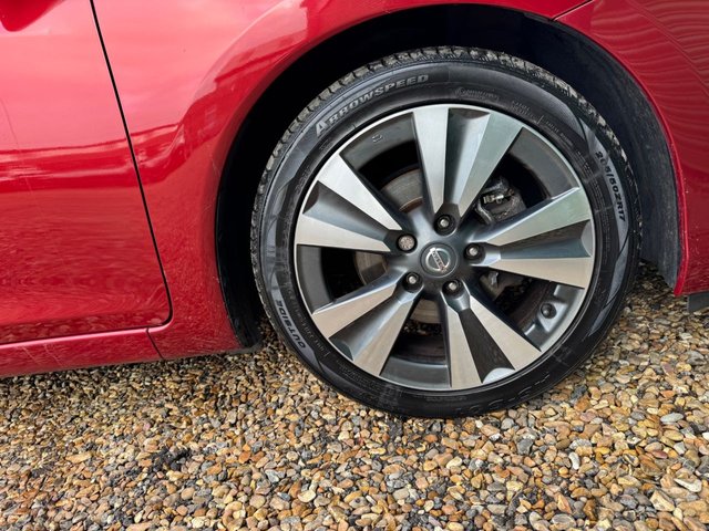 2018 NISSAN PULSAR 1.5 dCi N-Connecta Hatchback 5dr Diesel Manual Euro 6 (s/s) (110 ps) - Photo 11