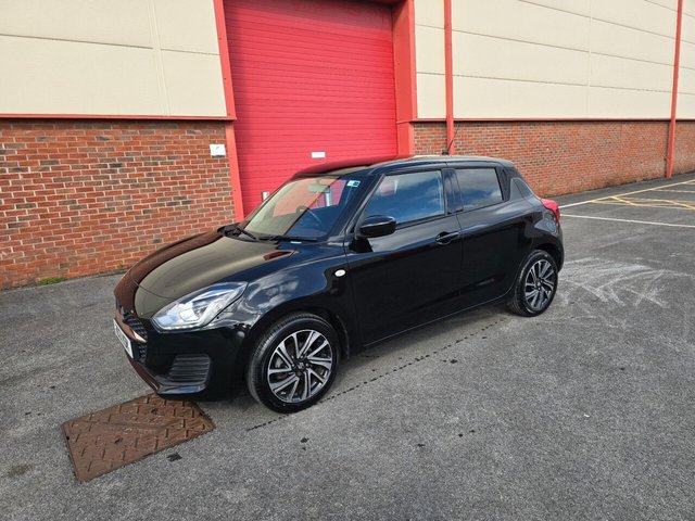 2021 SUZUKI SWIFT - Photo 6