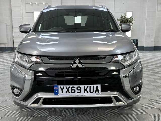 2019 MITSUBISHI OUTLANDER 2019 2.4h TwinMotor 13.8kWh Dynamic SUV 5dr Petrol Plug-in Hybrid CVT 4WD Euro 6 (s/s) (224 ps) - Photo 5