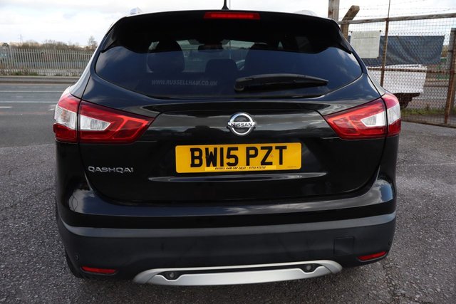 2015 NISSAN QASHQAI 1.6 dCi Tekna SUV 5dr Diesel Manual 2WD Euro 6 (s/s) (130 ps) - Photo 11